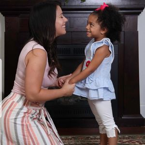 Meet your Posher, Hilary